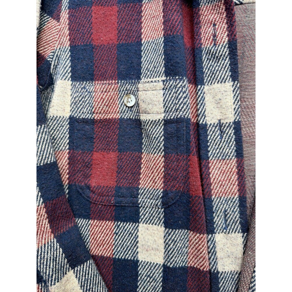 Faherty Legend button down sweater in plaid sz medium - Picture 7 of 9